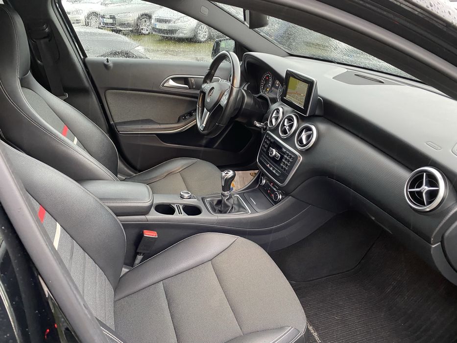 Mercedes-Benz A180 + GPS + Xenon + Vidros escuros