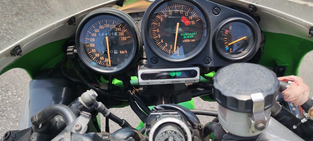 Kawasaki ZXR 750