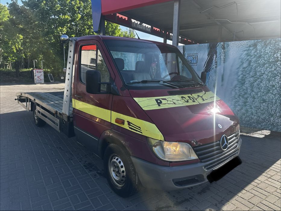 Mercedes Sprinter , autolaweta , zarejestrowany