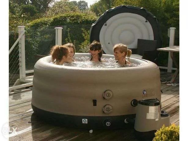 SPA / jacuzzi / hidro massagem portatil NOVO para 4 pessoas