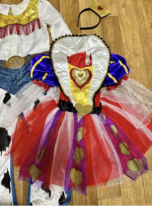 плаття Анни , Метелика, Бель, Міккі Мауса ,Жасмін,Попелюшки,Баг 2/4