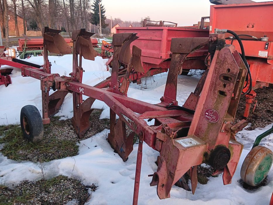 Plug Naud 4 skibowy obrotowy kolko