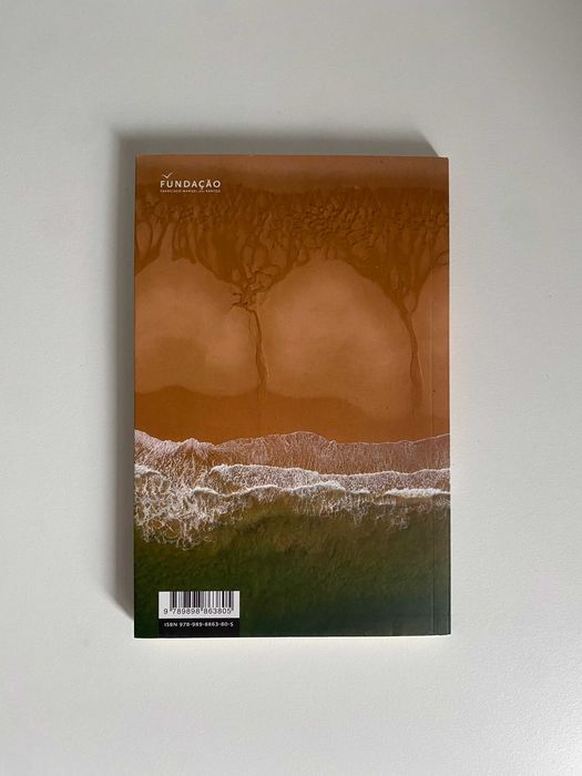 Livro "Da Costa, praias e montes da caparica"