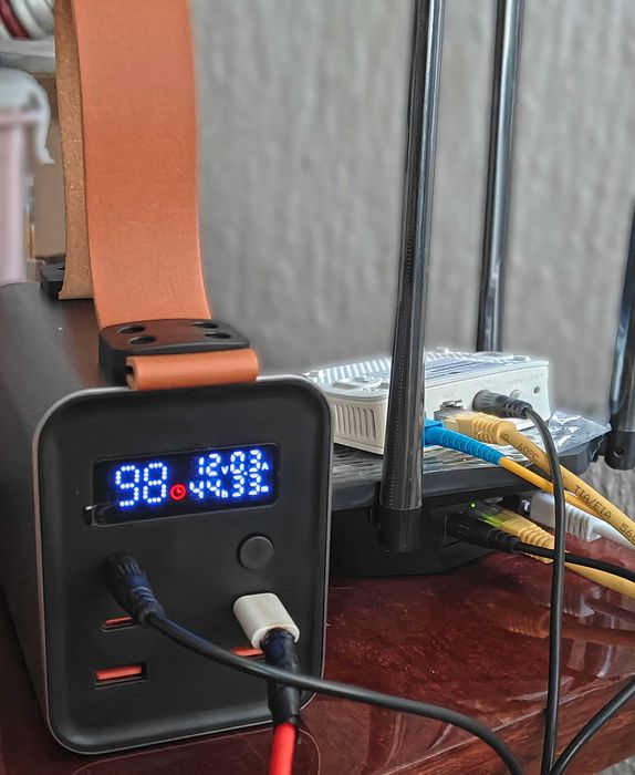 УЦЕНКА!!PowerBank 60 000mA 200Вт для ноутбука,UPS роутера  Atria PD101