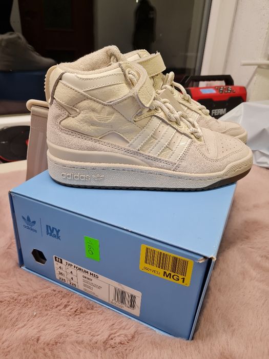Sneakersy Adidas ciepłe za kostkę 36.2/3