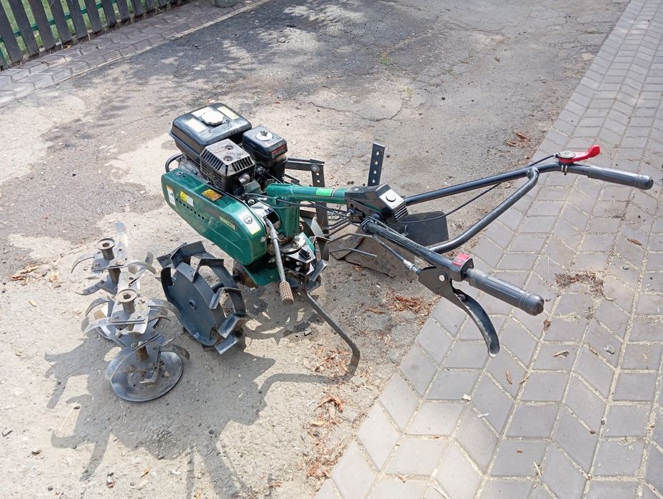 Мотоблок       .