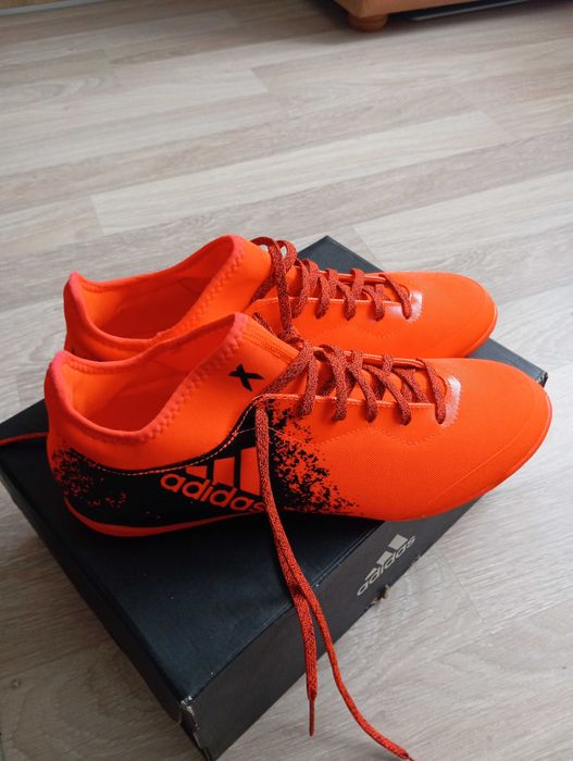 Buty na halę sportowe