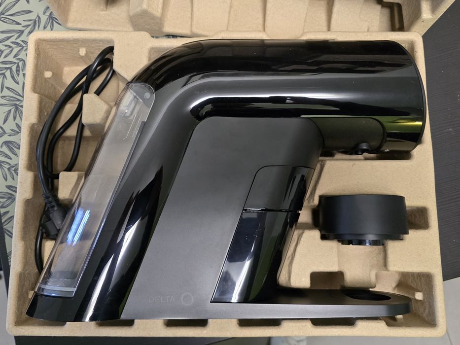 Máquina de Café Delta Iconiq