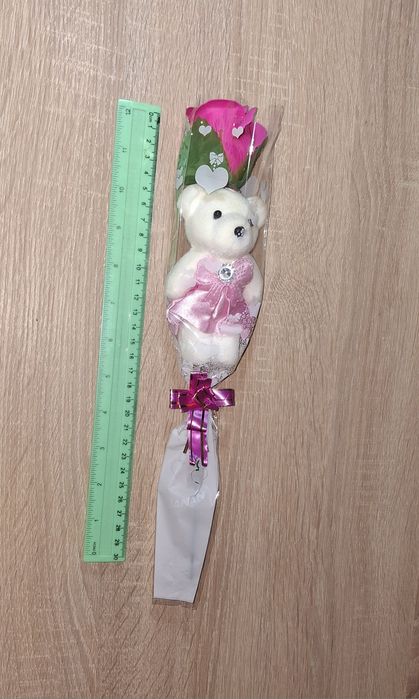 Продам троянду з ведмедиком