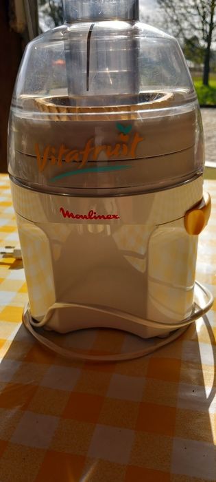 Máquina de sumos moulinex