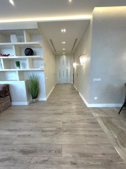 Апартаменты, 22 эт  Вид на Днепр. Панорамные окна в пол. Смарт плаза