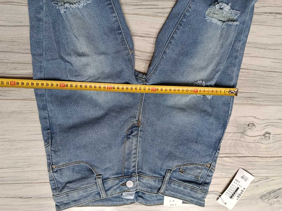 Jeansy nowe push up S