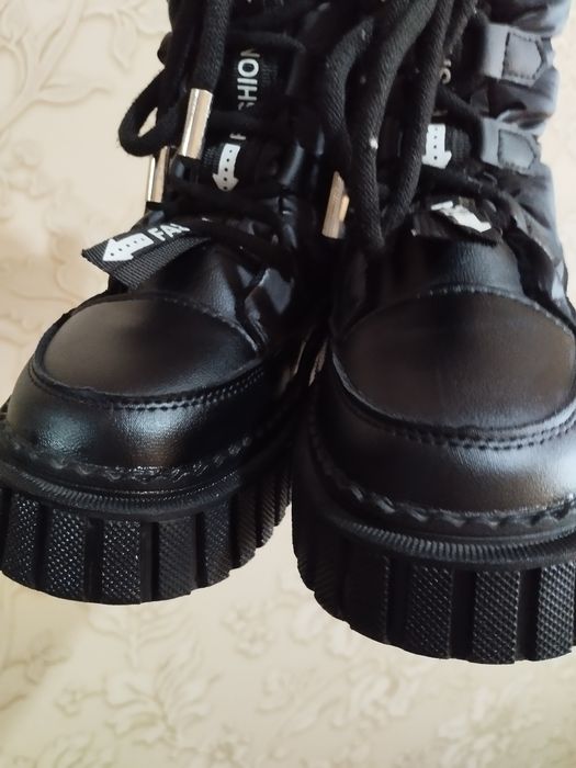 Зимние сапоги для девочки .