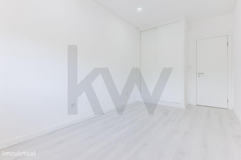 Apartamento T3 Totalmente Remodelado – Cova da Piedade — Almada, Cova Da Piedade, Pragal E Cacilhas, Setúbal