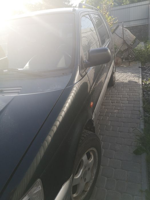 Мітцубісі спейсвагон