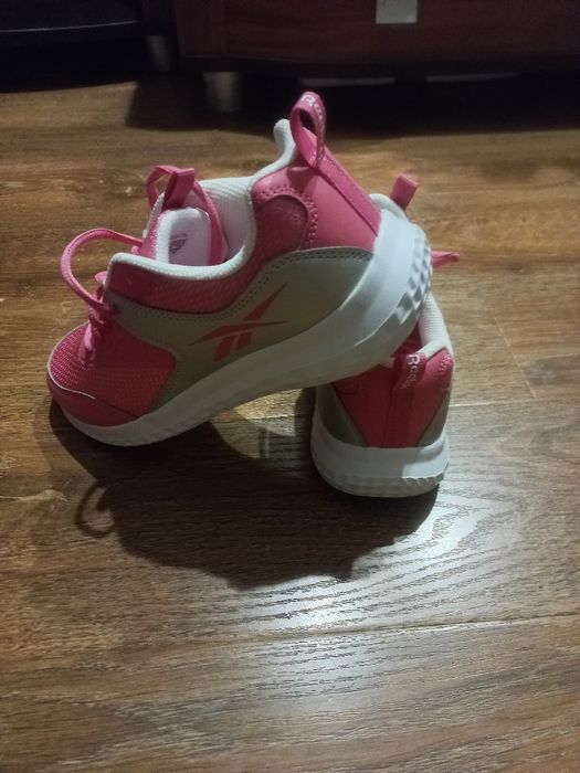 Женские кроссовки Reebok