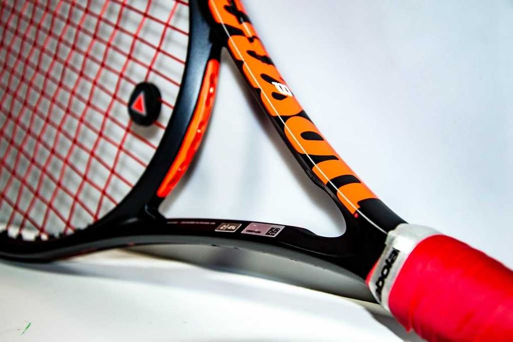Теннисная ракетка Wilson Clash 100 V3