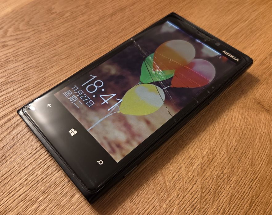 Nokia Lumia 920 - telefon uszkodzony ekran