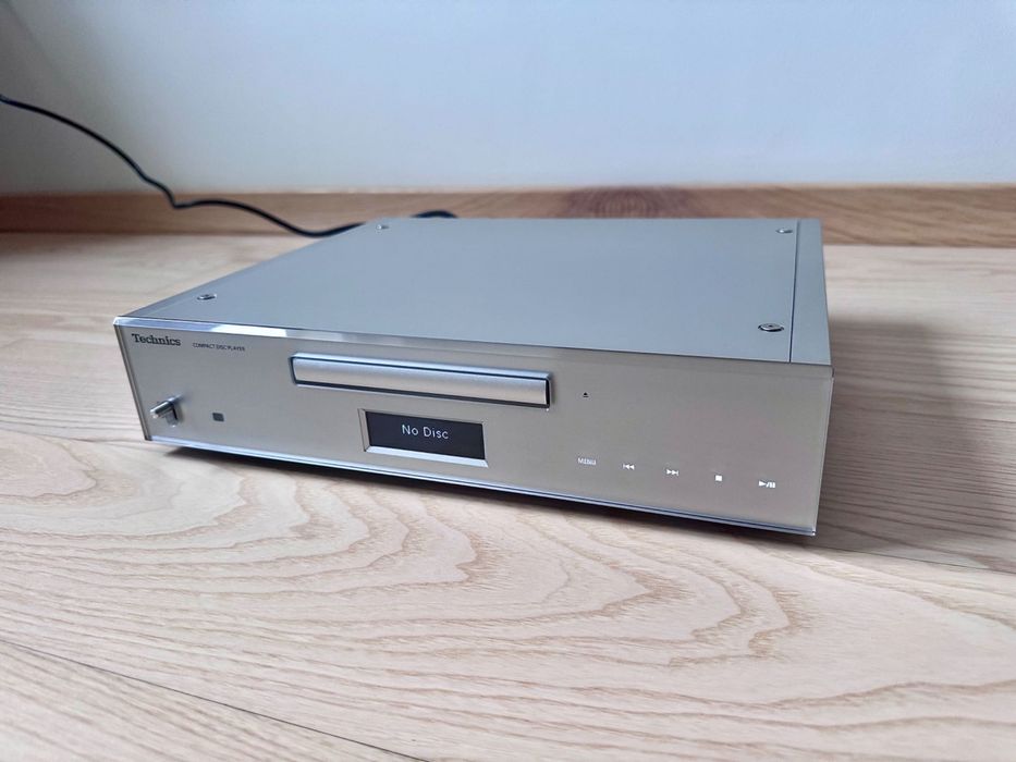 Technics SL-C700, odtwarzacz CD, Klasa Premium – stan idealny