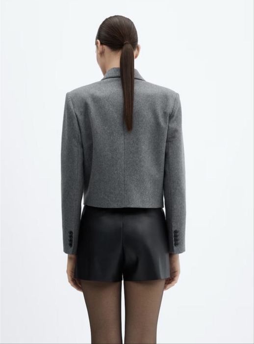 Жіночі шкіряні шорти Mango