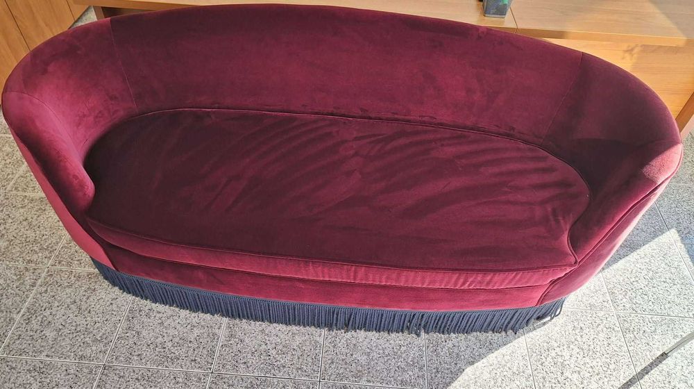 Sofá Bordeaux Vintage