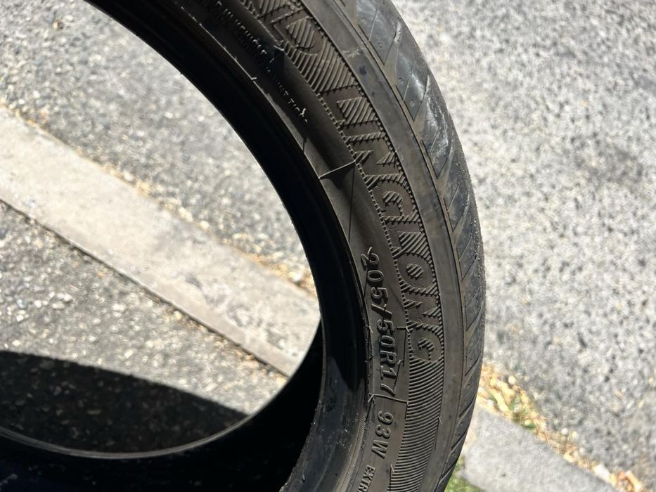 205/50/17 2 pneus
