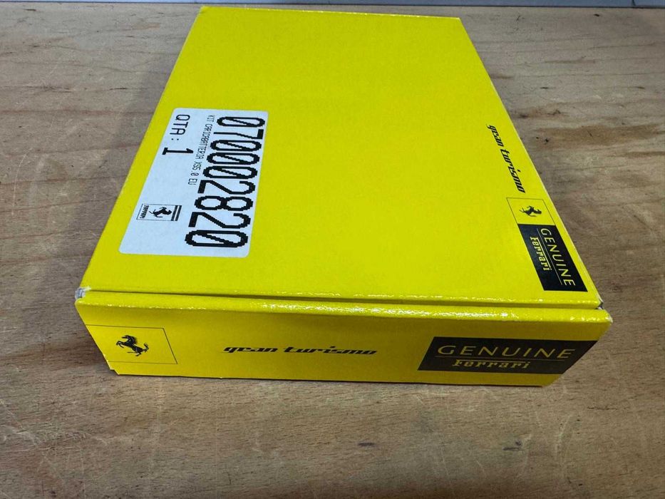 Carregador de bateria Ferrari 360 / F430 / 599 etc...