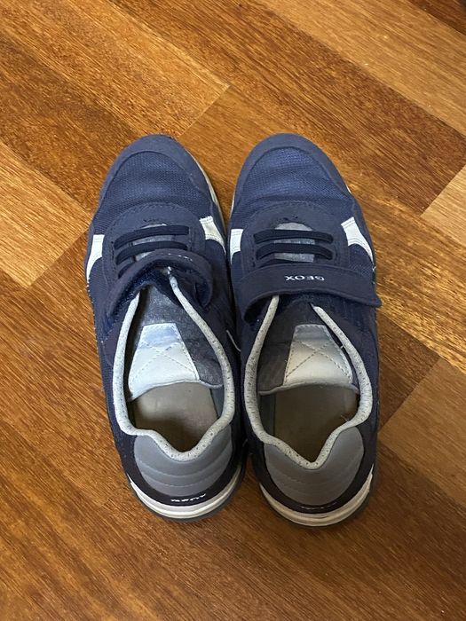 Кросівки geox в гарному стані