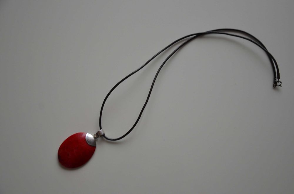 Naszyjnik, wisiorek koral, koralowiec w srebrze