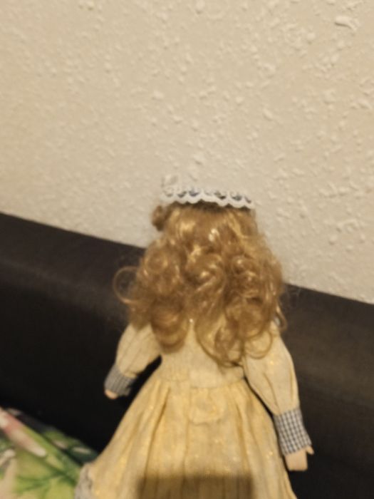 Lalka porcelanowa prl