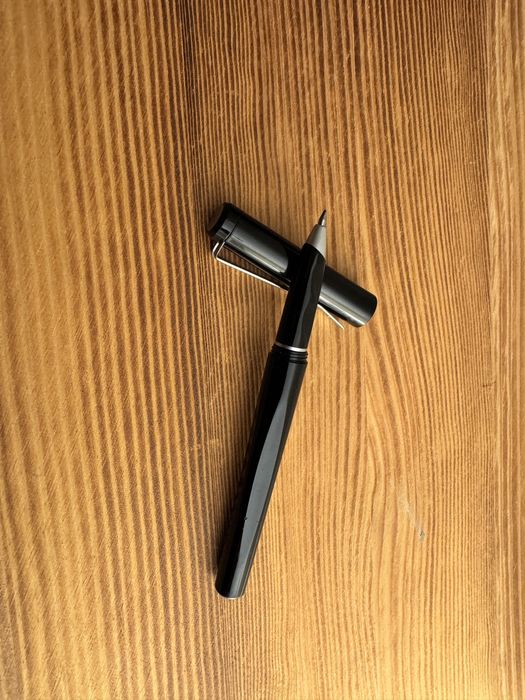 Caneta rollerball  Pierre Cardin