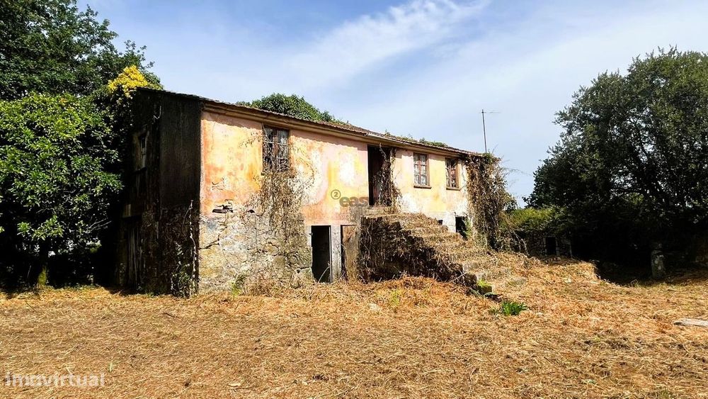 Moradia e Ruína para Restauro - Investimento