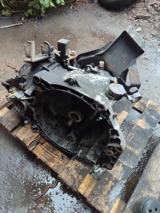 Продам коробку передач