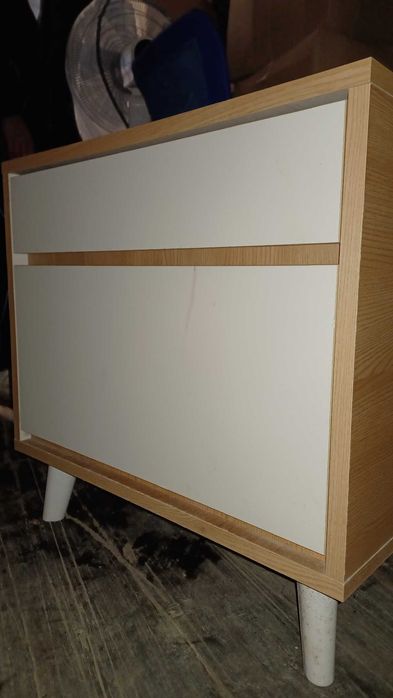 Drewniany kontenerek