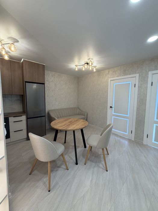 Продам 2-кімнатну квартиру в ЖК Атлант на Симона Петлюри, 28