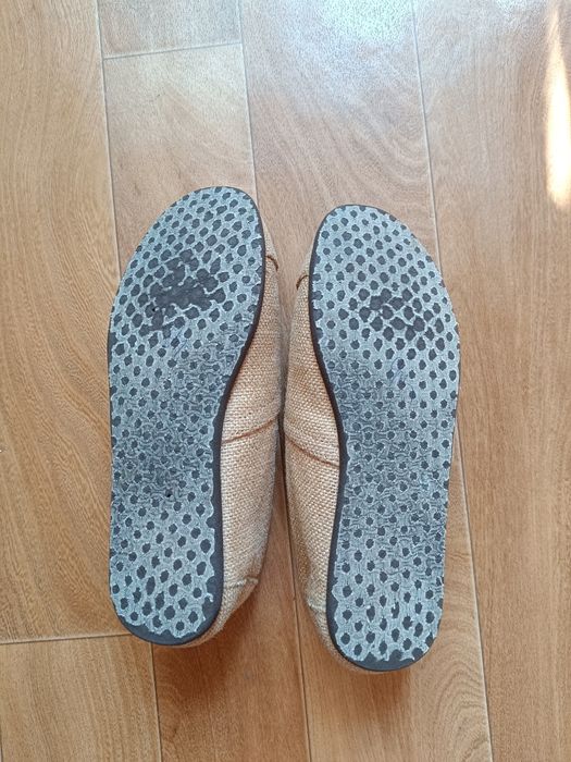 еспадрильї мокасини тапочки Toms