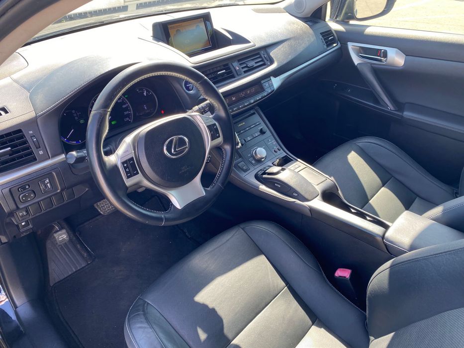 Lexus Ct200H