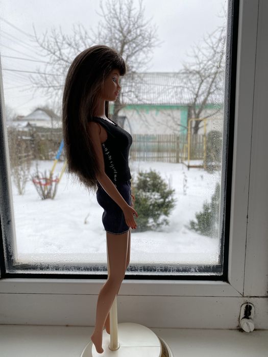 Продам чудову   Barbie  Mackie