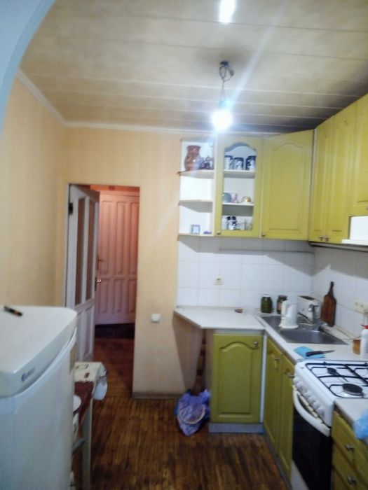 Здам в оренду 2 кім. в 3 кім. кв. Титова, верх О. Поля, з власником.