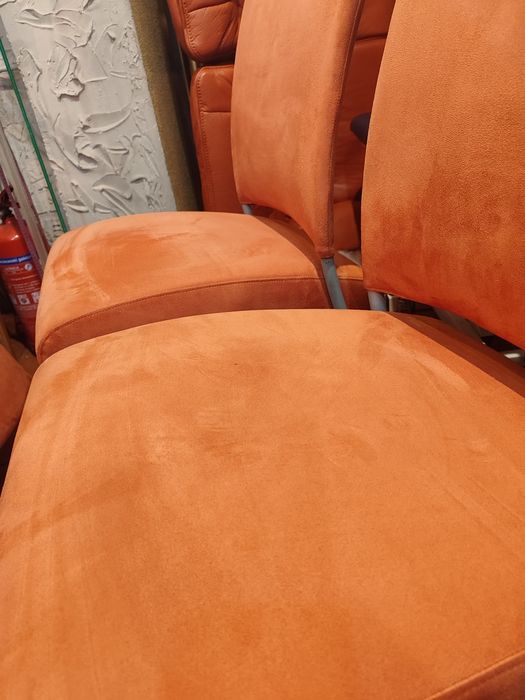 Krzesła tapicerowane