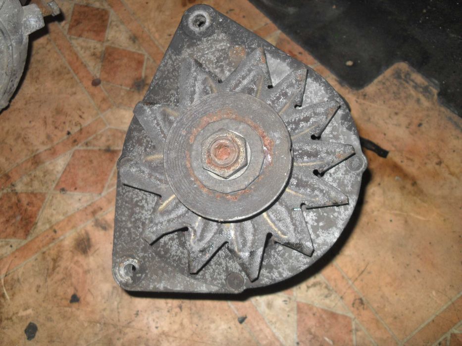 BMW E34 Alternator Bosch