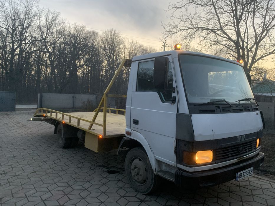 Продам евакуатор Тата  LPT 613 срочно