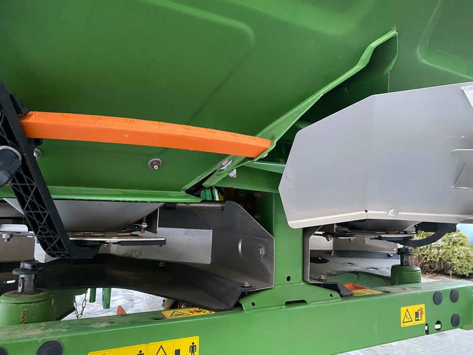 Amazone zam 1501 profis  przebieg 1027 ha idealny