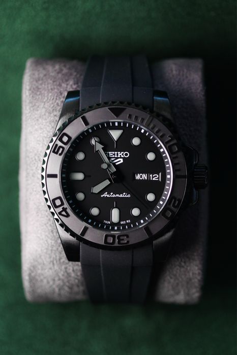 Zegarek Seiko Mod SKX Sports 5 PVD Custom Mod All Black