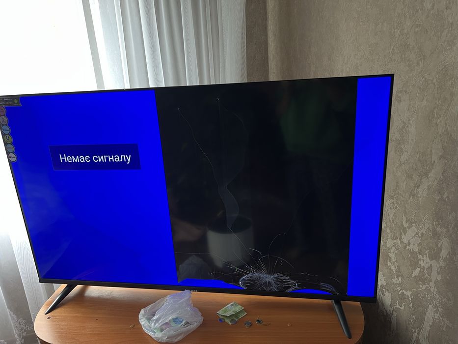 Продом телевізор samsung на запчастини