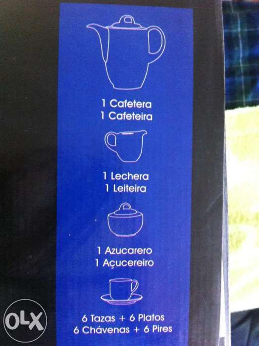 Conjunto de café Porcelana (15 peças) (NOVO)
