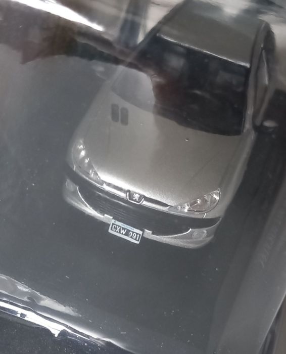 Peugeot 206 escala 1:43