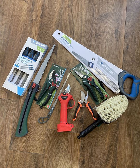 Ручний / Акумуляторний Сікатор parkside / ручна пила