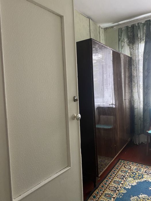 Власник Здам кімнату для дівчини