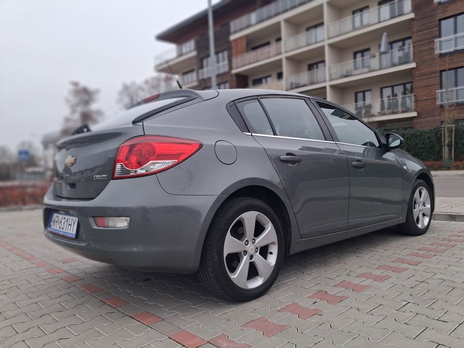 Chevrolet cruze 2011r 1.8benz sprowadzony zarejestrowany w Polsce